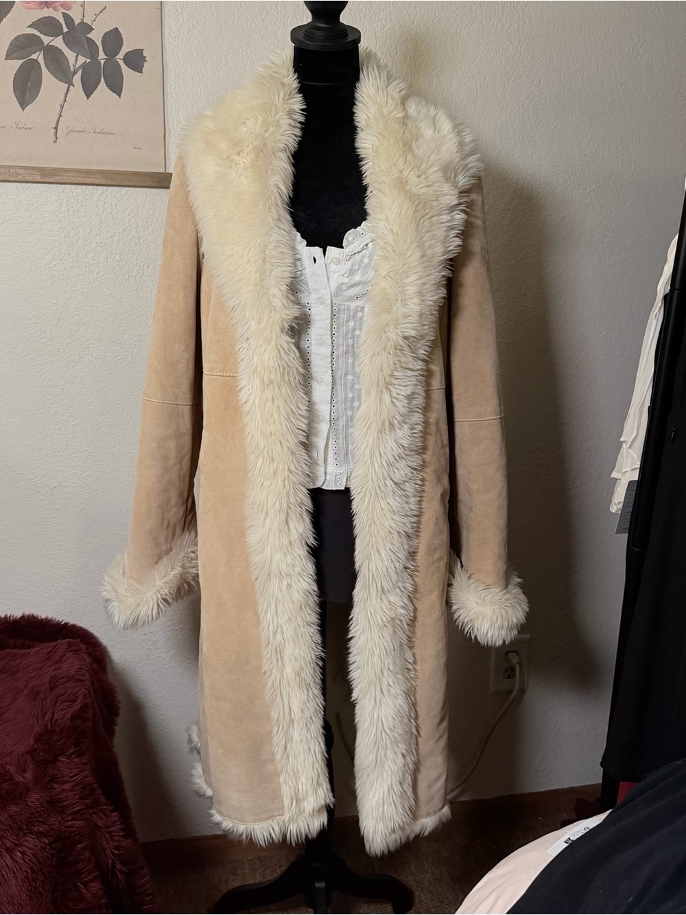 Vintage Wilson’s Leather Cream Faux Fur Trimmed Suede Coat